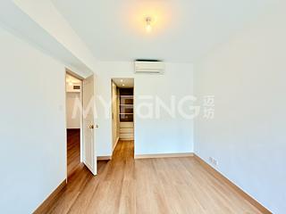 Mid Levels Central - 62B, Robinson Road 08