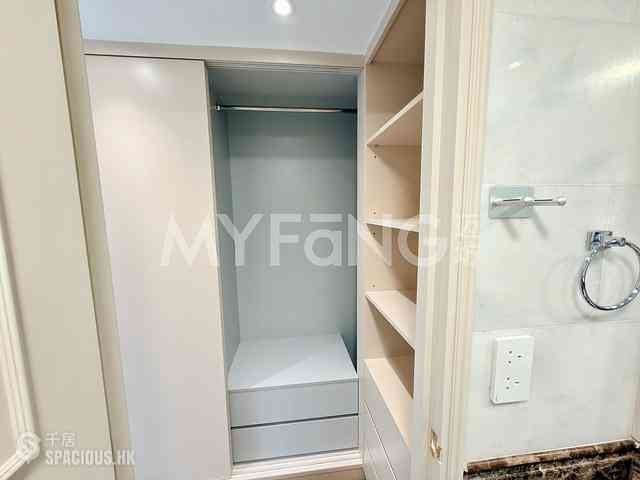 Mid Levels Central - 62B, Robinson Road 09