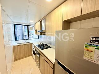 Mid Levels Central - 62B, Robinson Road 10