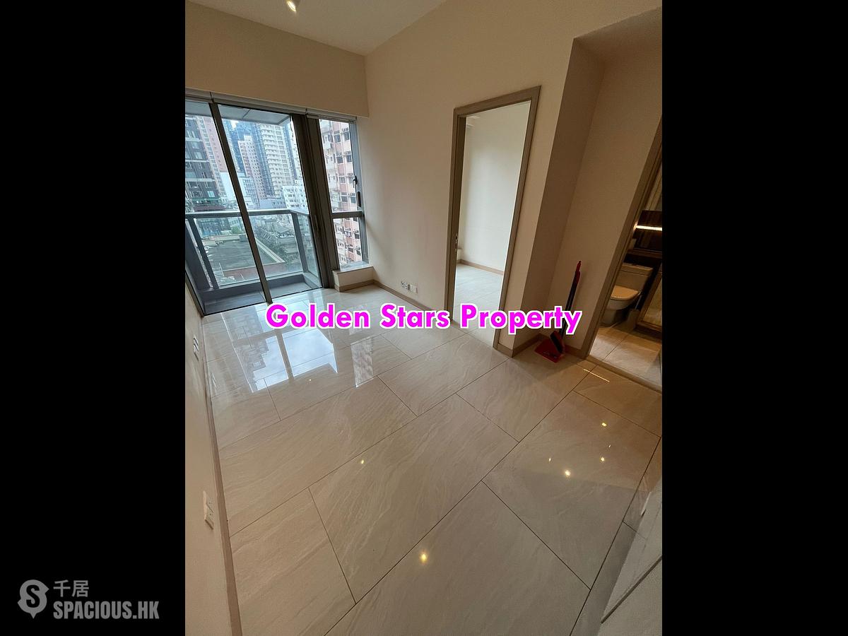 Sai Ying Pun - King's Hill 01