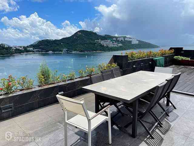 Chung Hom Kok - Cypresswaver Villas 01