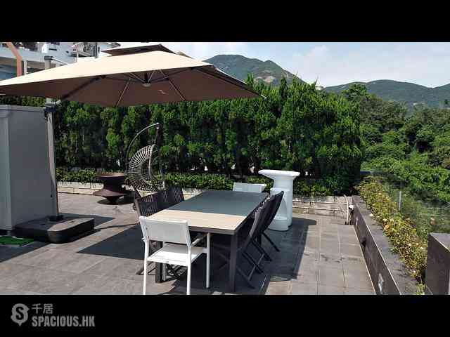 Chung Hom Kok - Cypresswaver Villas 02