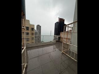 坚尼地城 - 满发大厦 08