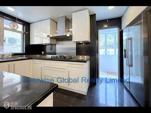 Stanley - Grosse Pointe Villa 16