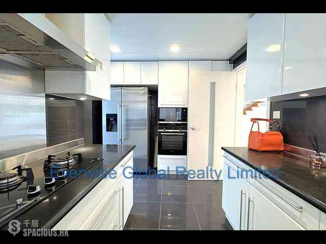 Stanley - Grosse Pointe Villa 17