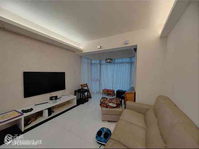 Happy Valley - Ascot Villas 01