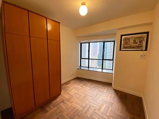 Mid Levels Central - The Grand Panorama 07
