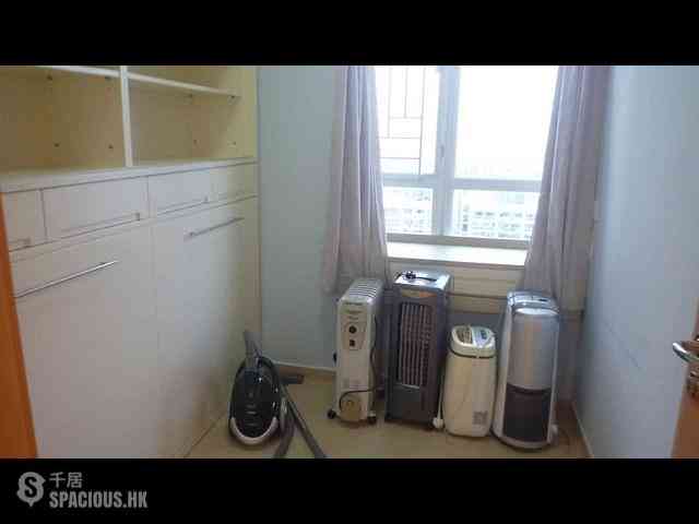 Quarry Bay - The Orchards Block 2 05