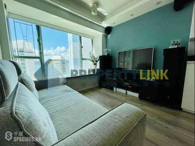 Sheung Wan - Queen's Terrace 03