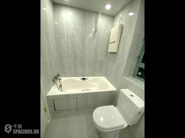 Tung Chung - Tung Chung Crescent 10