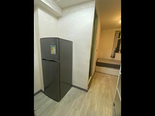 Shek Tong Tsui - Des Voeux Road West Building 05