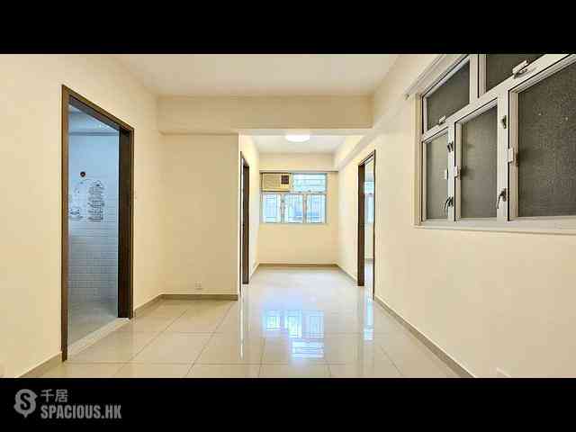 Causeway Bay - Yee On Building 01