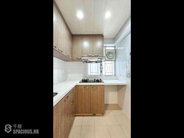 Causeway Bay - Yee On Building 05