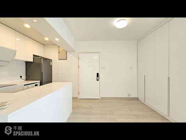 Causeway Bay - Elizabeth House Block A 10