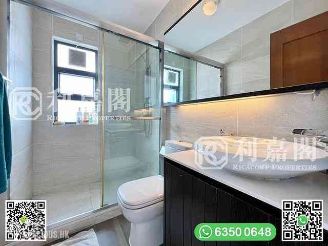 Clear Water Bay - Tai Hang Hau 16