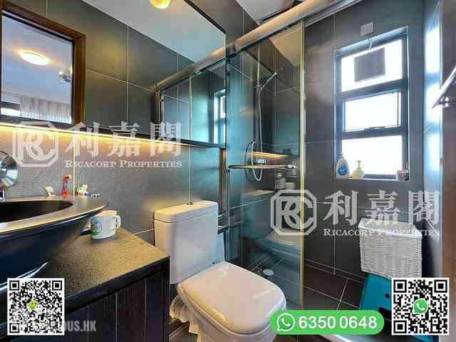 Clear Water Bay - Tai Hang Hau 13