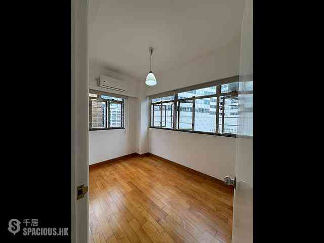 Causeway Bay - Chee On Building 05