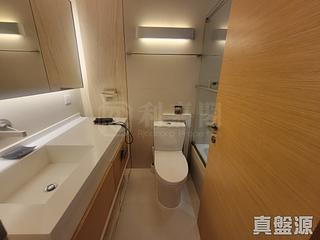 West Kowloon - The Arch Sky Tower (Block 1) 02