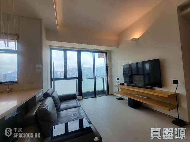 West Kowloon - The Arch Sky Tower (Block 1) 05