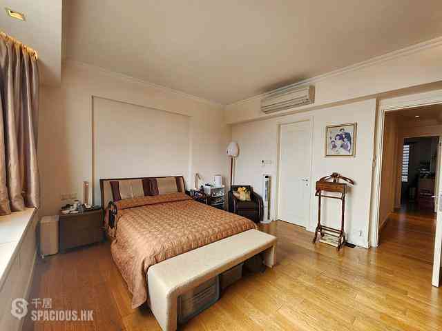 Chung Hom Kok - Hillgrove Block A 04