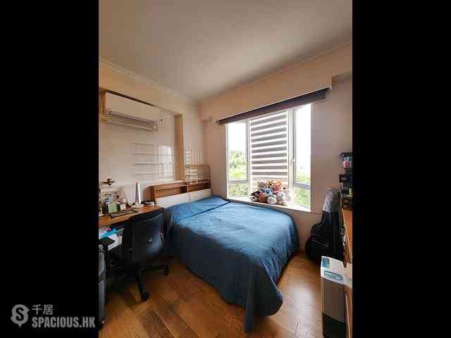 Chung Hom Kok - Hillgrove Block A 05