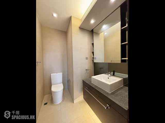 Wan Chai - J Residence 08