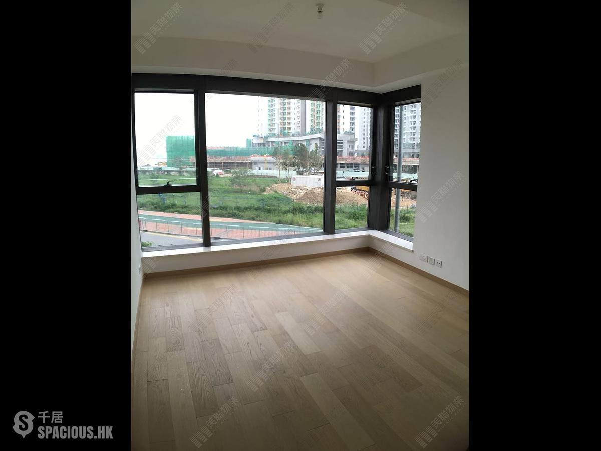 Tung Chung - The Visionary Duplex Tower 3 01