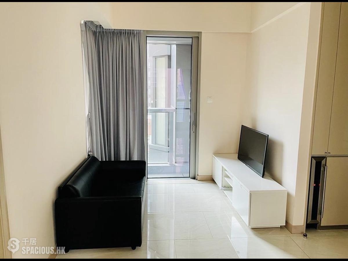 Sai Ying Pun - King's Hill 01