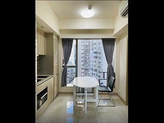 Sai Ying Pun - King's Hill 02