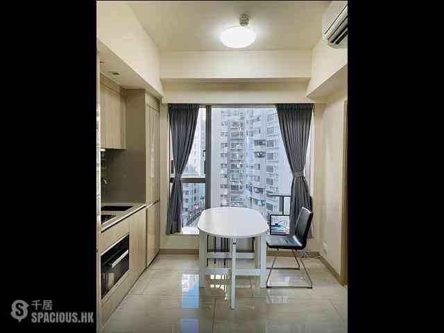 Sai Ying Pun - King's Hill 02