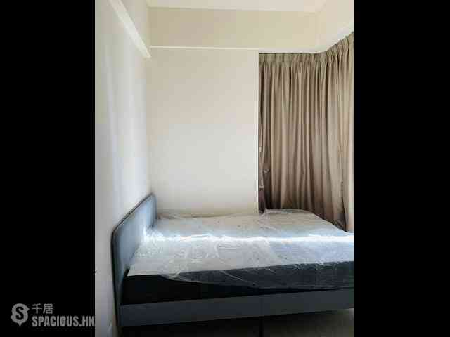 Sai Ying Pun - King's Hill 03