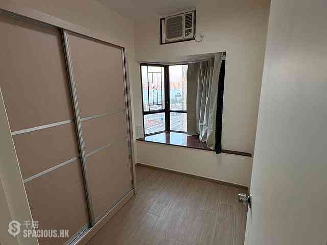 Sai Ying Pun - Connaught Garden 04