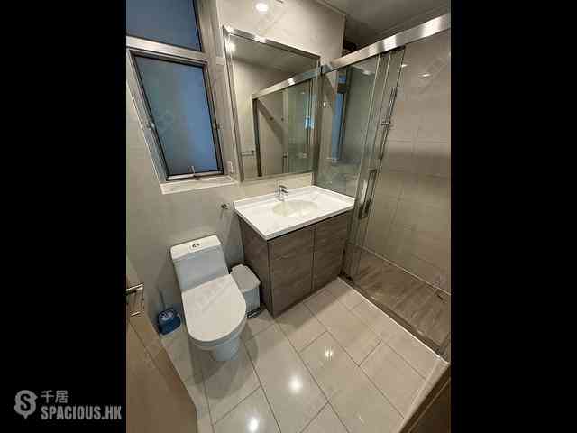 West Kowloon - Sorrento Phase 1 Block 5 02