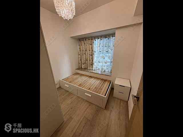 West Kowloon - Sorrento Phase 1 Block 5 03