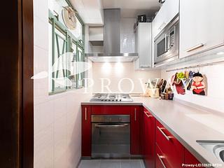 Mid Levels Central - Goldwin Heights 09