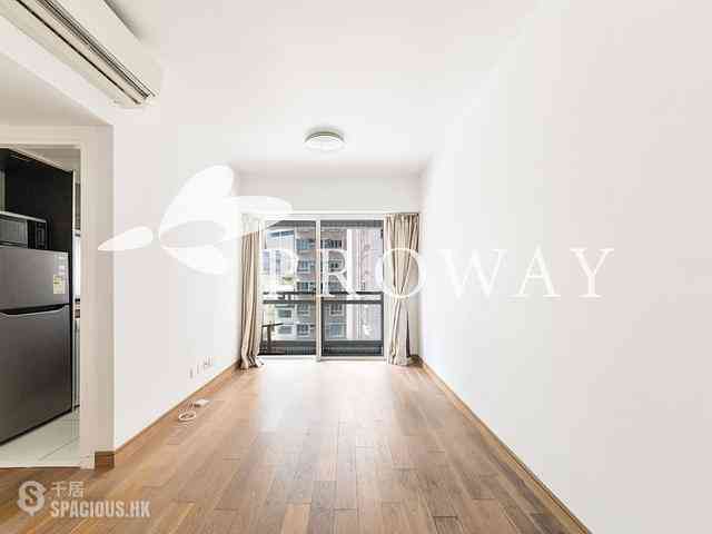 Soho - Centrestage 01