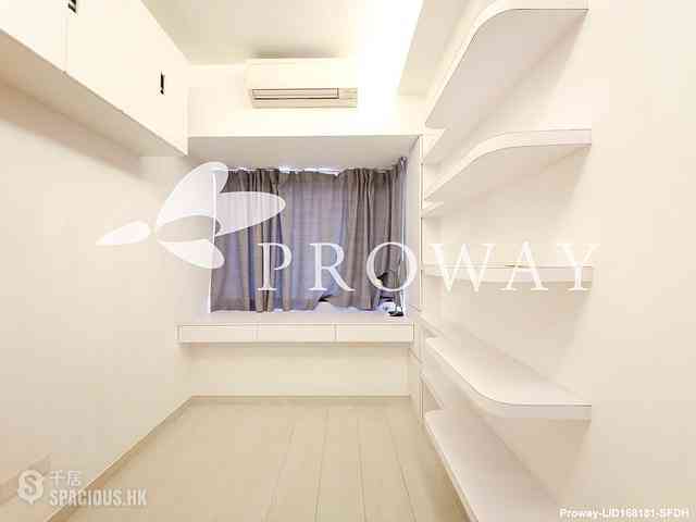 Sai Ying Pun - The Nova 09