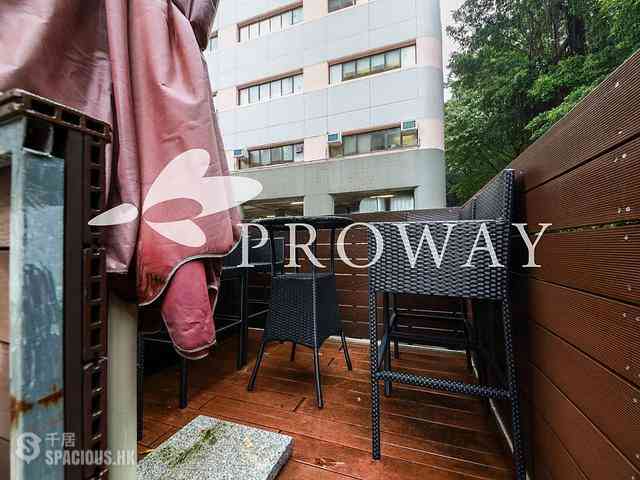Sai Ying Pun - Tung Cheung Building 03