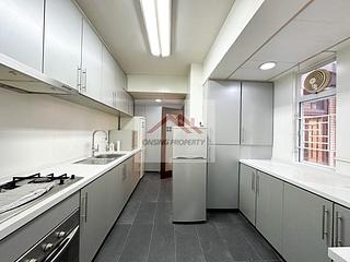 Mid Levels Central - Right Mansion 03