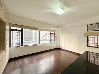Mid Levels Central - Right Mansion 07