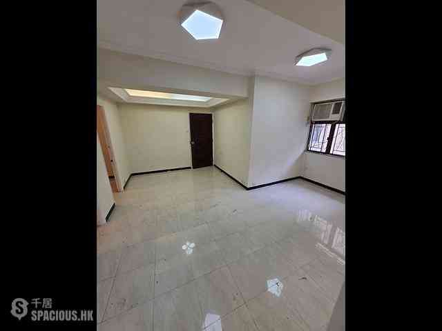 Sheung Wan - Kiu Fat Building Front Block (Block B) 03
