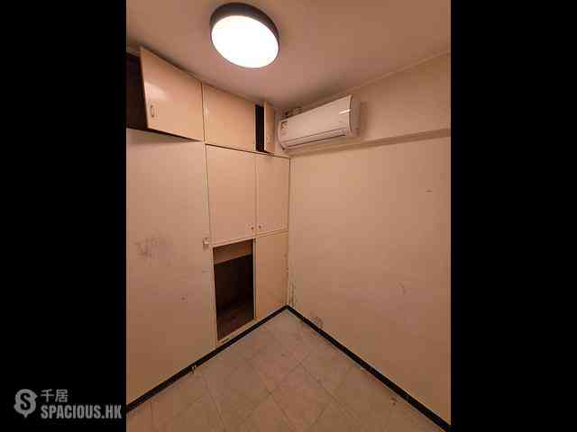 Sheung Wan - Kiu Fat Building Front Block (Block B) 07