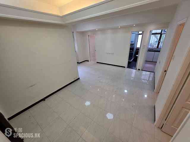Sheung Wan - Kiu Fat Building Front Block (Block B) 11