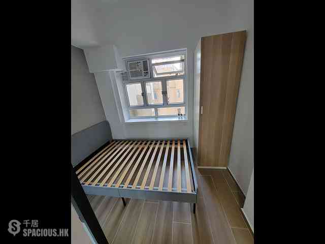 Soho - 24, Elgin Street 03