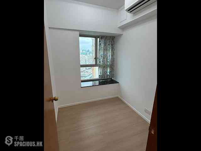 West Kowloon - Sorrento Phase 1 02