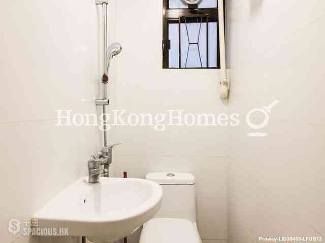 Happy Valley - Antonia House 11