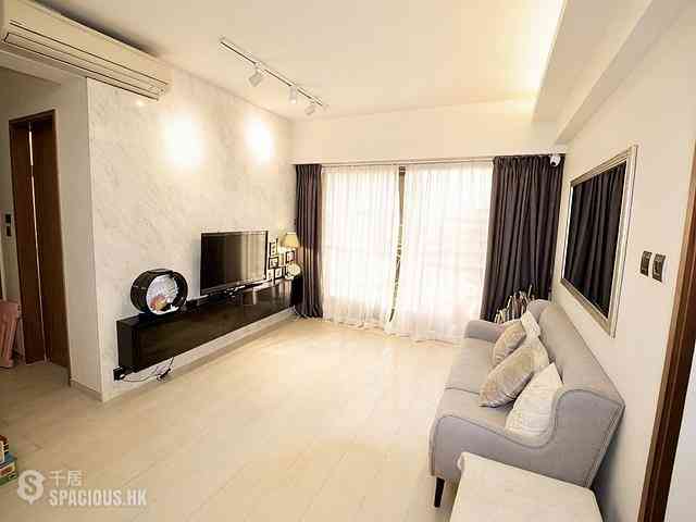 Sai Ying Pun - The Nova 03