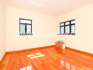 Pok Fu Lam - Bisney Villas 04