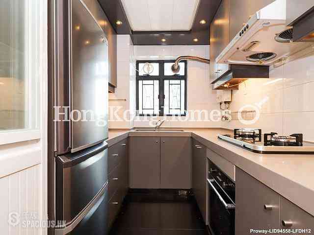Pok Fu Lam - Bisney Villas 08