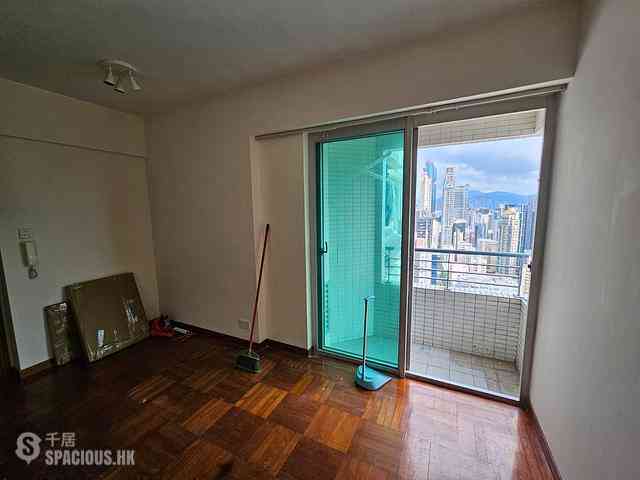 Tai Kok Tsui - Metro Harbour View 07